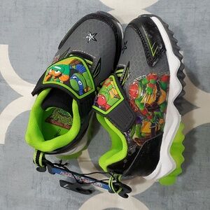 Boy's Ninja Turtles Light Up Shoe's
